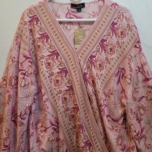 Suzanne Betro 1X Pink Floral Surplice Riayon Blouse New‎ Flowy Bòho Kimono
